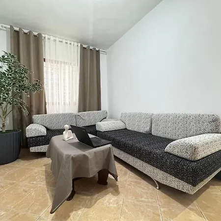Spacious And Affordable Tirana Exterior photo